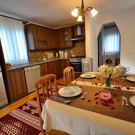 Halalbeds Villa *